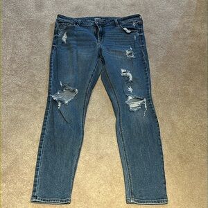 Size 12 Old Navy rockstar super skinny jeans